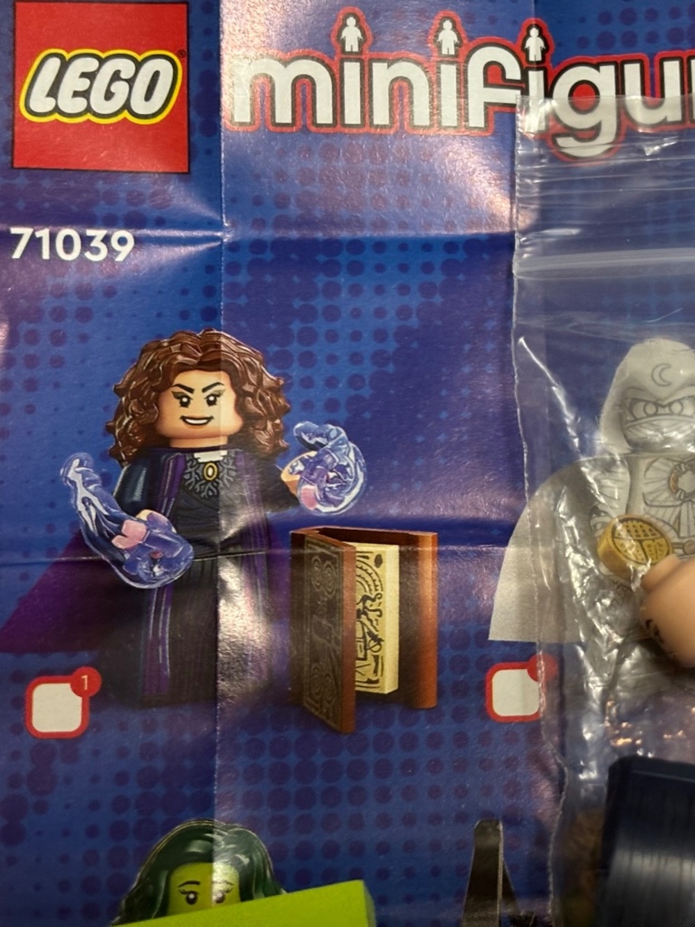 LEGO MARVEL SERIES 2 "Agatha Harkness" colmar2-1 with stand, accessories & pamph